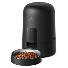 Comedero automático PETLIBRO negro con depósito de pienso y cuenco lleno de croquetas